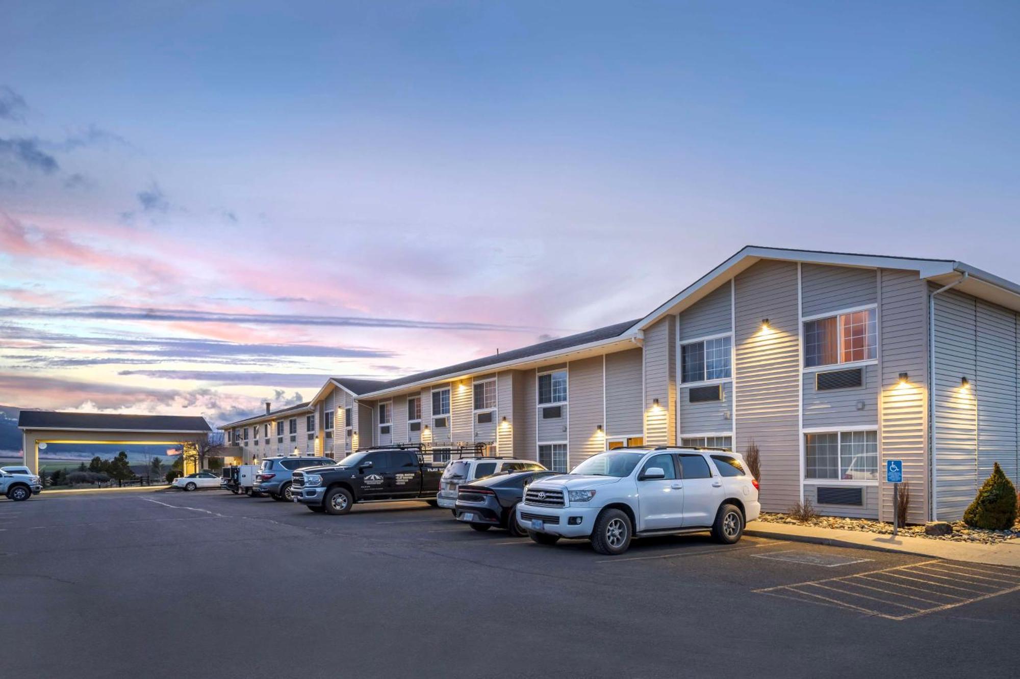 Surestay Plus By Best Western Enterprise Exteriér fotografie